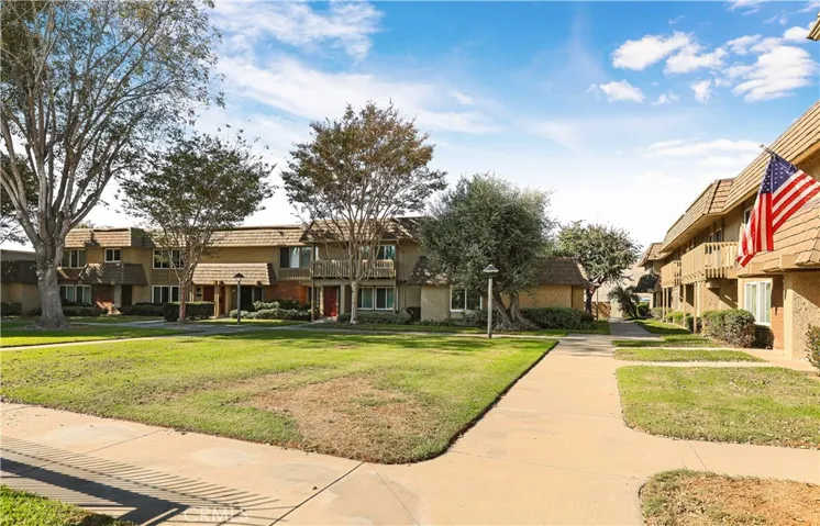 18060 Sunset Court, Fountain Valley, California 92708