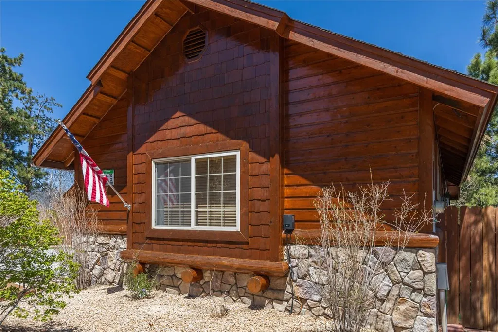 42690 Edgehill Place, Big Bear Lake, California 92315 home-pic-44