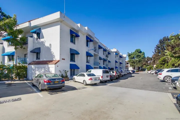 8324 Regents Rd 1o, San Diego, California 92122