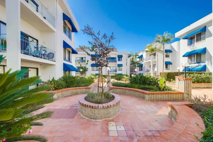 8324 Regents Rd 1o, San Diego, California 92122