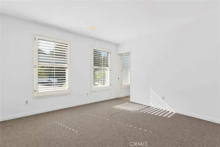 11443 Dona Teresa Drive, Studio City, California 91604