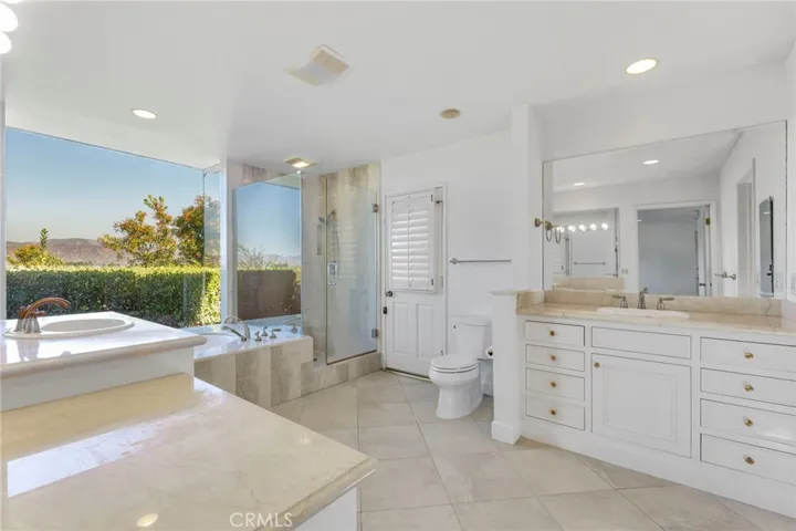 11443 Dona Teresa Drive, Studio City, California 91604
