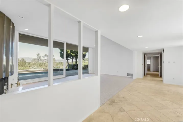 11443 Dona Teresa Drive, Studio City, California 91604