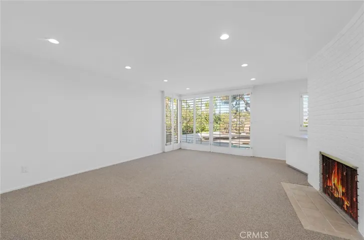 11443 Dona Teresa Drive, Studio City, California 91604