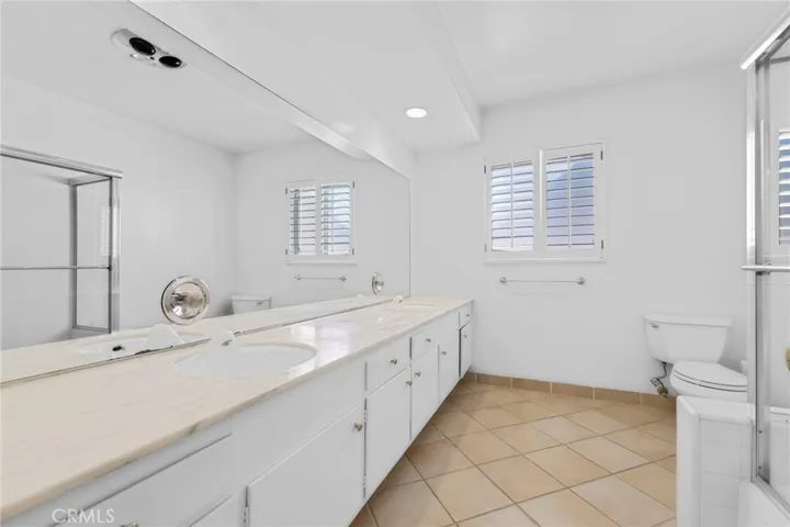11443 Dona Teresa Drive, Studio City, California 91604
