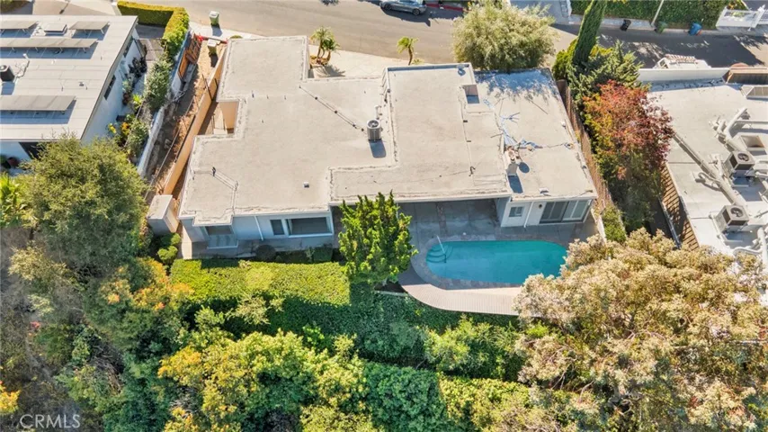 11443 Dona Teresa Drive, Studio City, California 91604