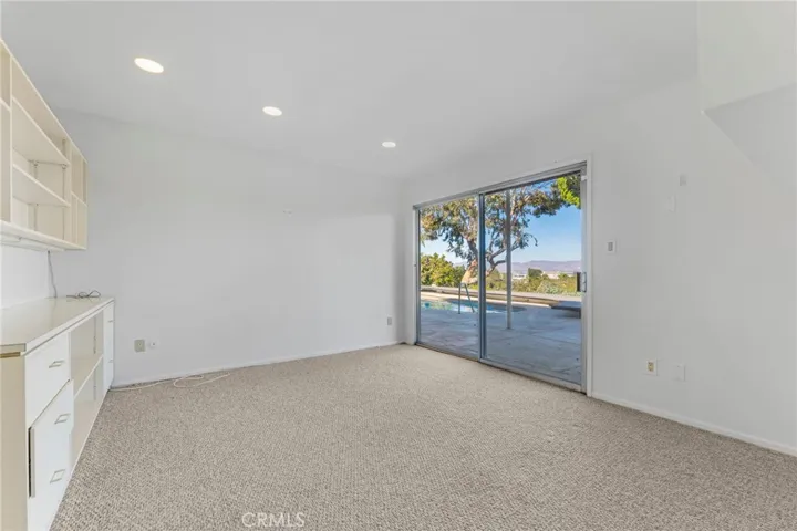 11443 Dona Teresa Drive, Studio City, California 91604