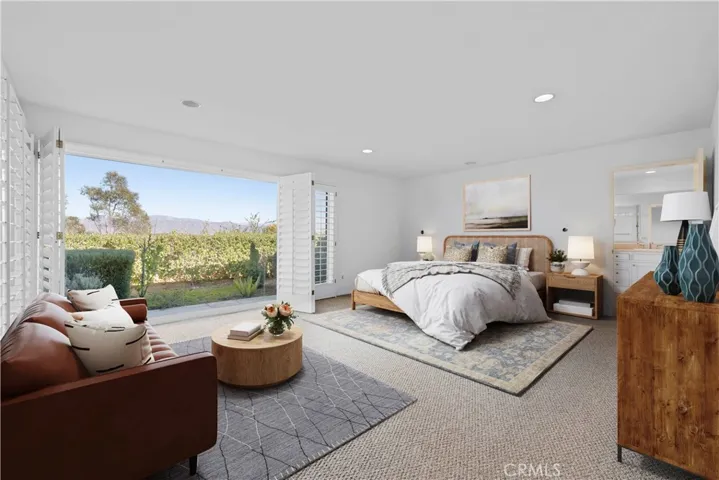 11443 Dona Teresa Drive, Studio City, California 91604