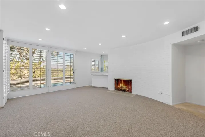 11443 Dona Teresa Drive, Studio City, California 91604