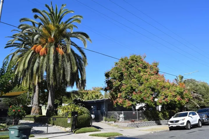 138 Richfield, El Cajon, California 92020