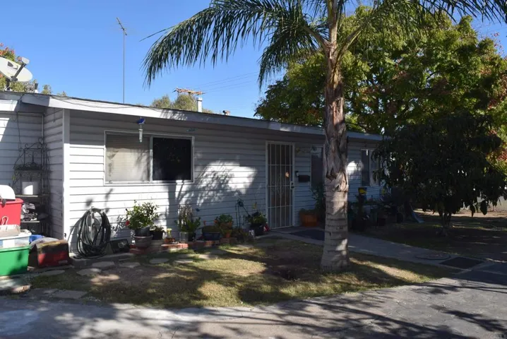 138 Richfield, El Cajon, California 92020
