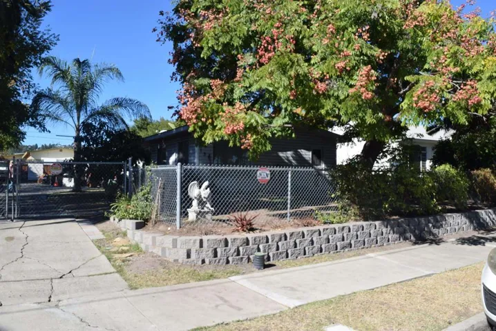138 Richfield, El Cajon, California 92020