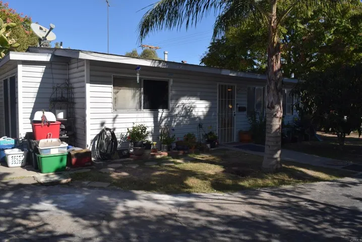 138 Richfield, El Cajon, California 92020