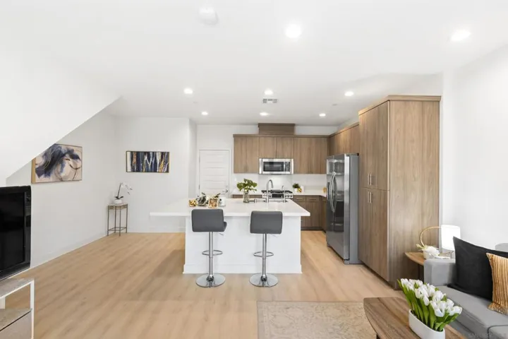 10961 Malamet Court, San Diego, California 92126