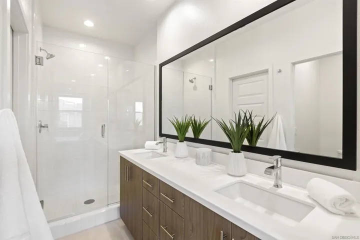 10961 Malamet Court, San Diego, California 92126