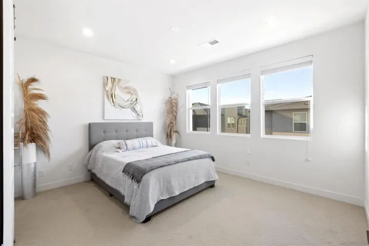 10961 Malamet Court, San Diego, California 92126