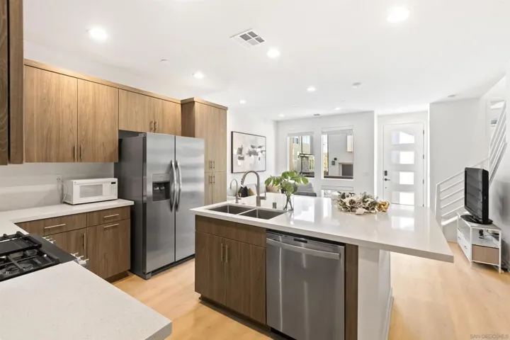 10961 Malamet Court, San Diego, California 92126