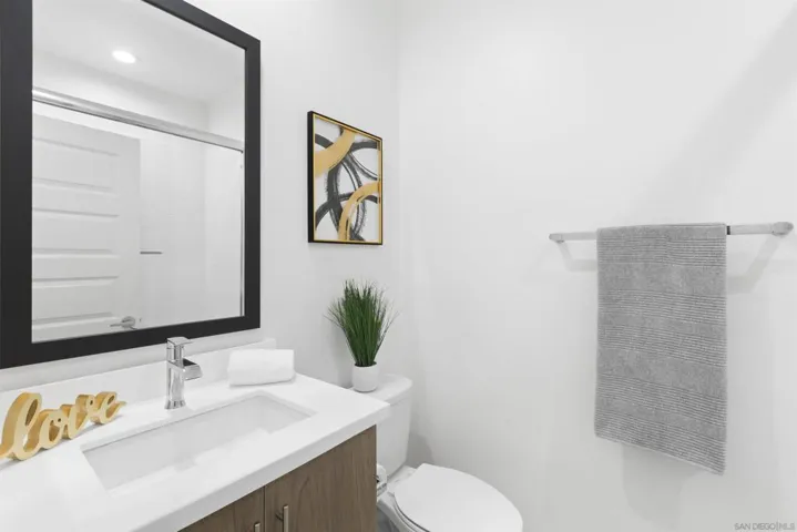 10961 Malamet Court, San Diego, California 92126