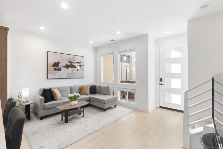 10961 Malamet Court, San Diego, California 92126
