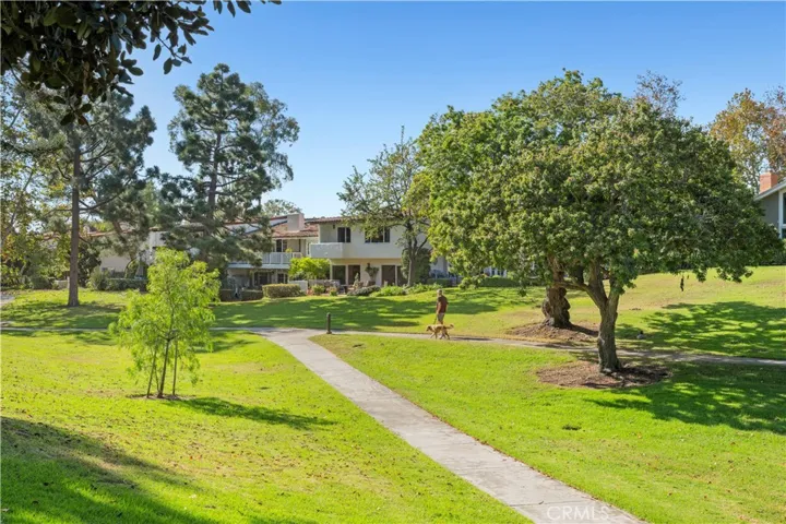 2036 Vista Cajon, Newport Beach, California 92660