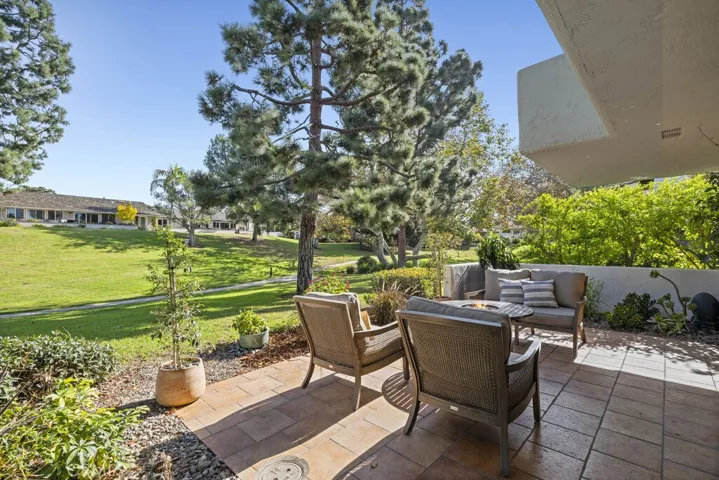 2036 Vista Cajon, Newport Beach, California 92660