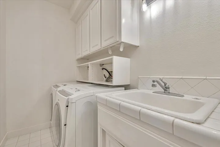 587 Sleeper Avenue, Mountain View, California 94040