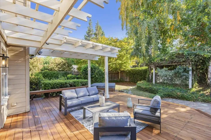 587 Sleeper Avenue, Mountain View, California 94040