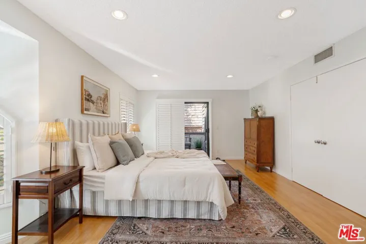 15050 Sherman Way 210, Van Nuys, California 91405
