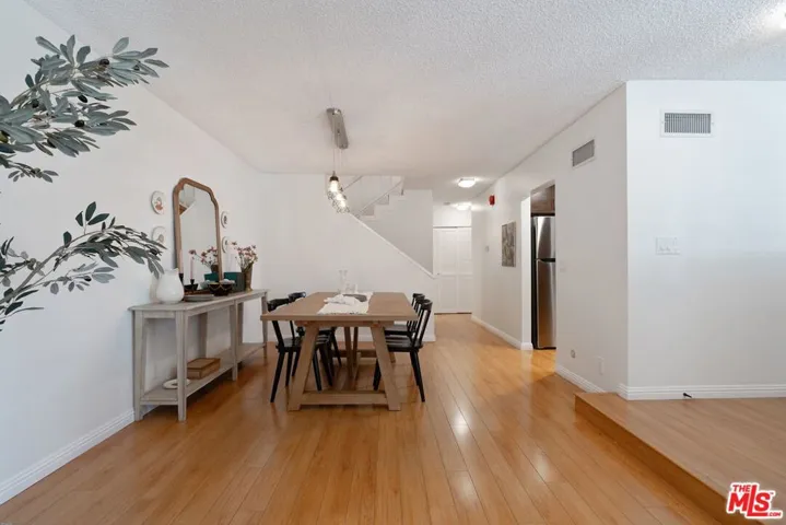 15050 Sherman Way 210, Van Nuys, California 91405