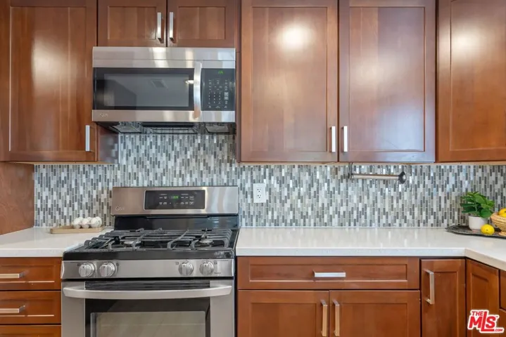 15050 Sherman Way 210, Van Nuys, California 91405