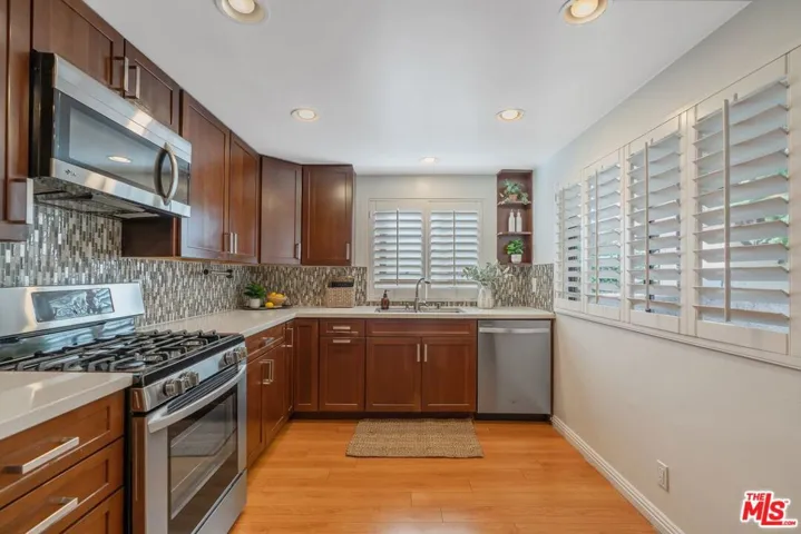 15050 Sherman Way 210, Van Nuys, California 91405