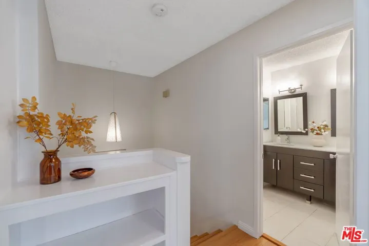 15050 Sherman Way 210, Van Nuys, California 91405