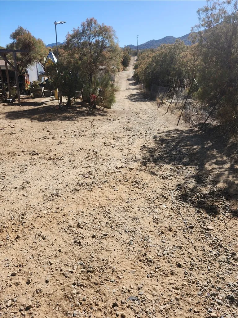 58782 La Colina Lane, Anza, California 92539 home-pic-19