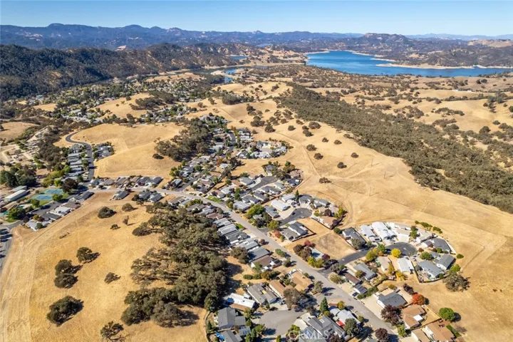 2442 Barn Road, Paso Robles, California 93446