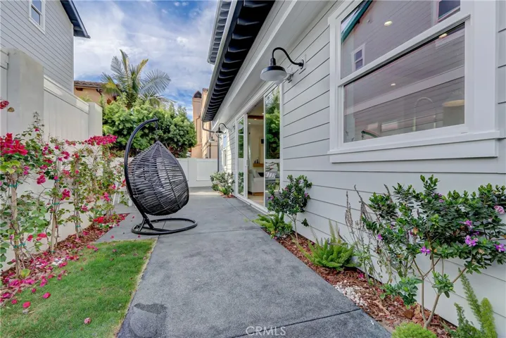 2322 Marshallfield Lane, Redondo Beach, California 90278