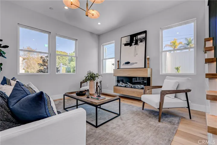 2322 Marshallfield Lane, Redondo Beach, California 90278