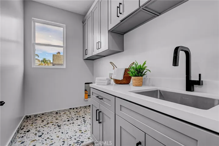 2322 Marshallfield Lane, Redondo Beach, California 90278