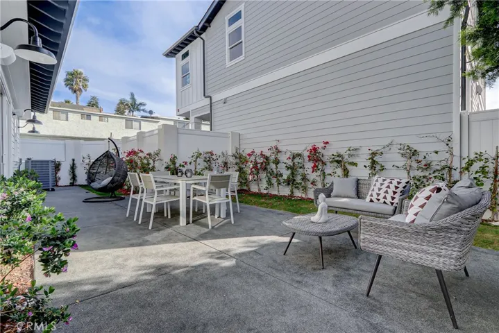 2322 Marshallfield Lane, Redondo Beach, California 90278