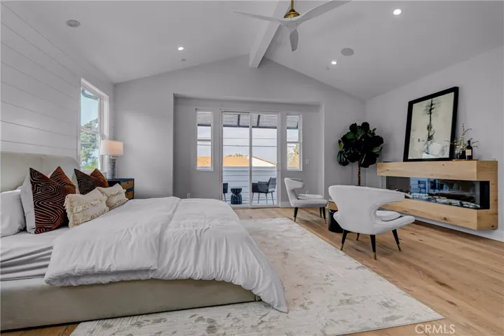 2322 Marshallfield Lane, Redondo Beach, California 90278
