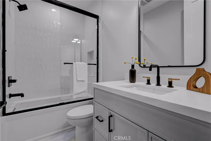 2322 Marshallfield Lane, Redondo Beach, California 90278
