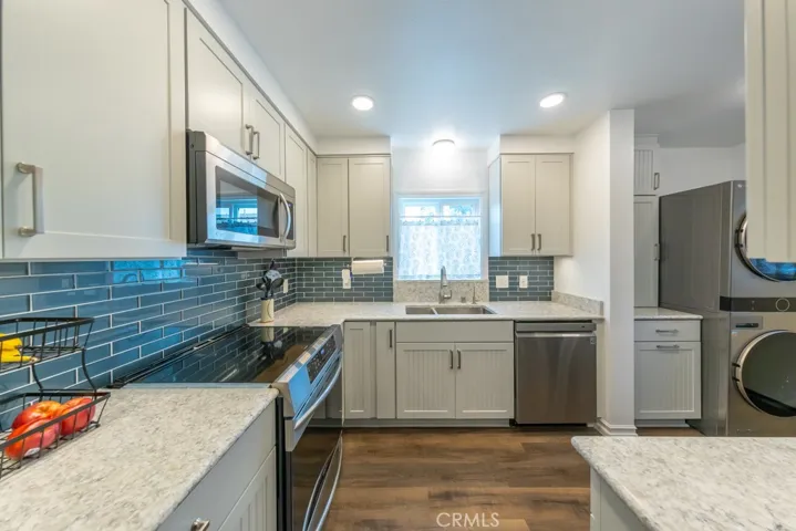Updated Kitchen with Quartz Countertops.
