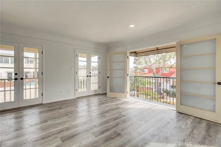 333 5th Street, Manhattan Beach, California 90266