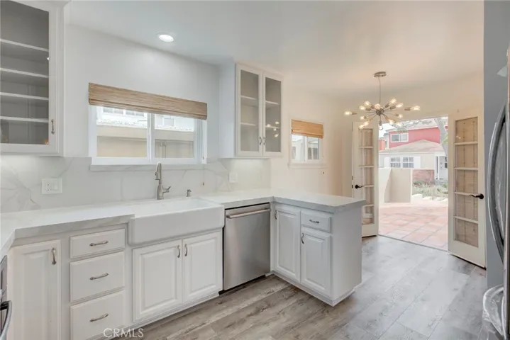 333 5th Street, Manhattan Beach, California 90266