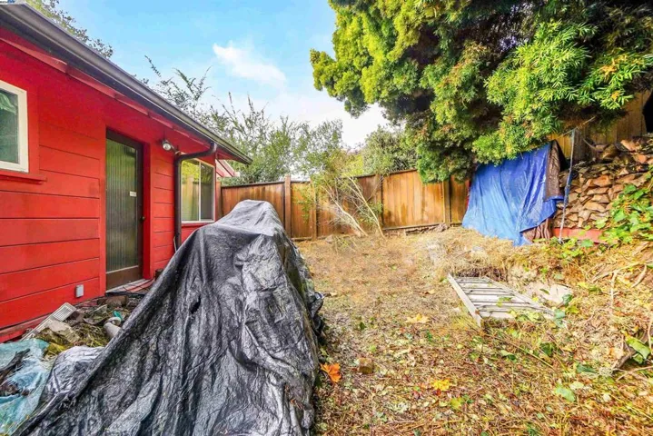 201 Amherst Ave, Kensington, California 94708