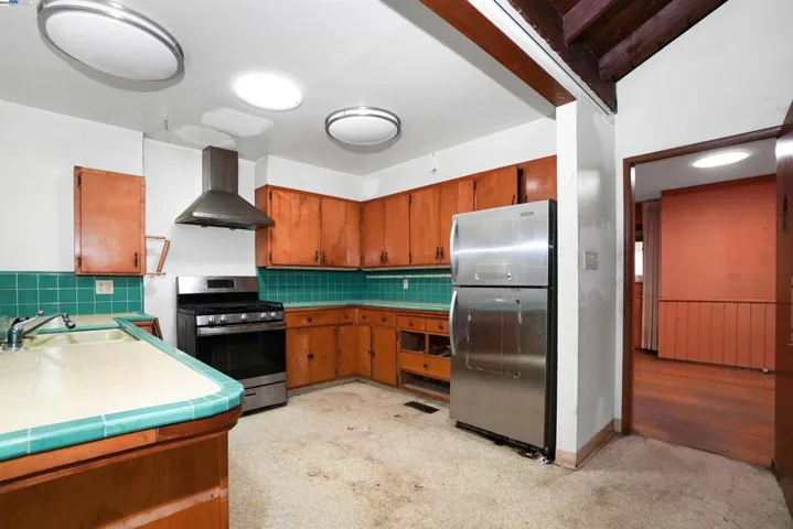 201 Amherst Ave, Kensington, California 94708