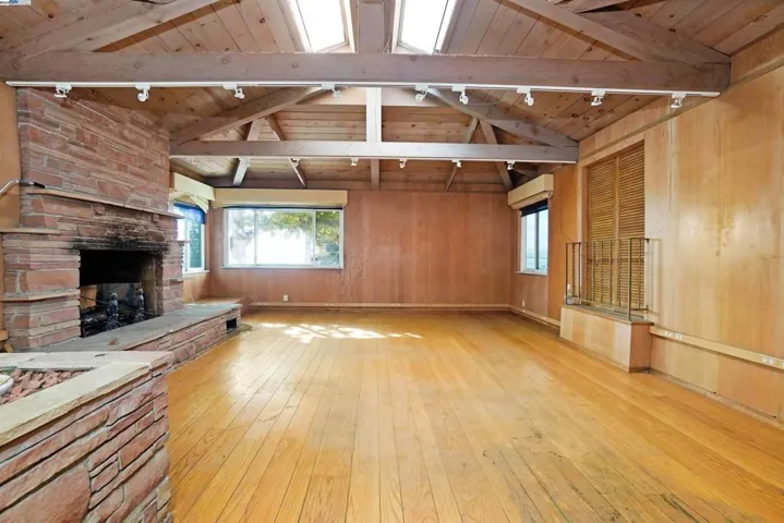 201 Amherst Ave, Kensington, California 94708