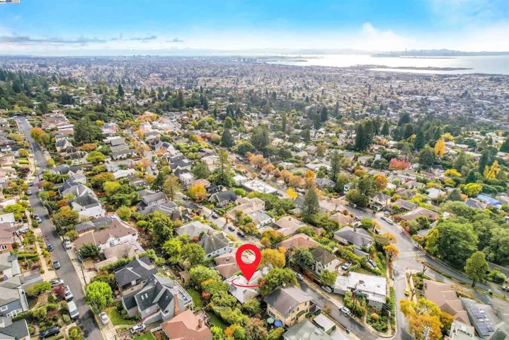 201 Amherst Ave, Kensington, California 94708