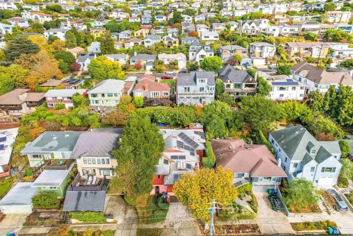201 Amherst Ave, Kensington, California 94708