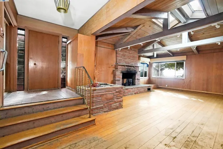 201 Amherst Ave, Kensington, California 94708