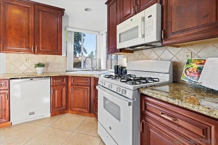 11360 Herring Cove, San Diego, California 92126